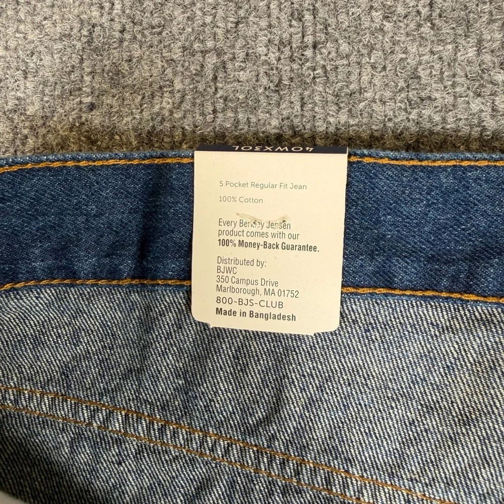 Berkley Jensen Mens Regular Fit Denim Jeans Medium Wash 40x30 Cotton NWT 3452